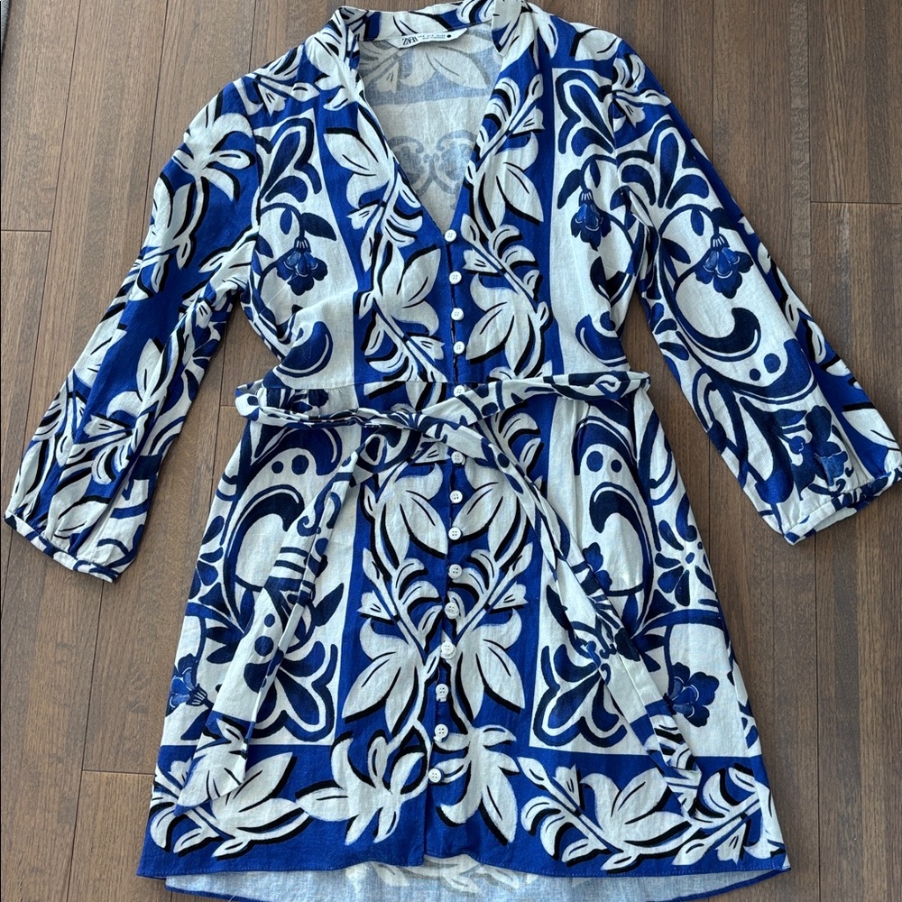 ZARA white and blue floral print linen blend shirt dress. - Picture 6 of 7